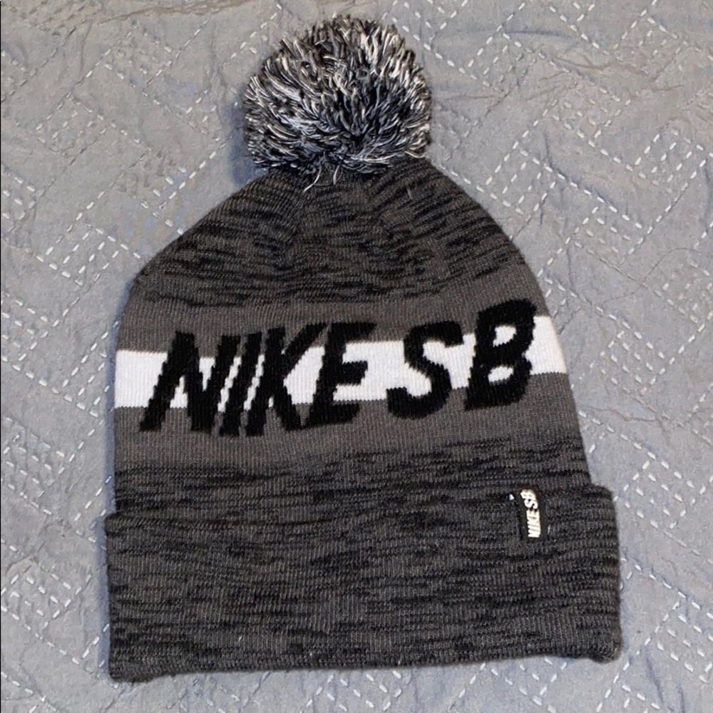Nike SB beanie